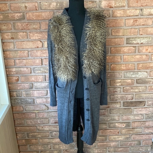 Ann Taylor Sweaters - Ann Taylor Faux Fur Trim Cardigan Duster Sweater XS